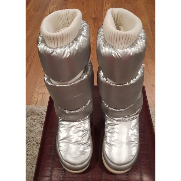 UGG Shoes - UGG CLASSIC MAXI ULTRA TALL METALLIC SILVER PUFFER BOOTS WOMEN'S US SIZE 5